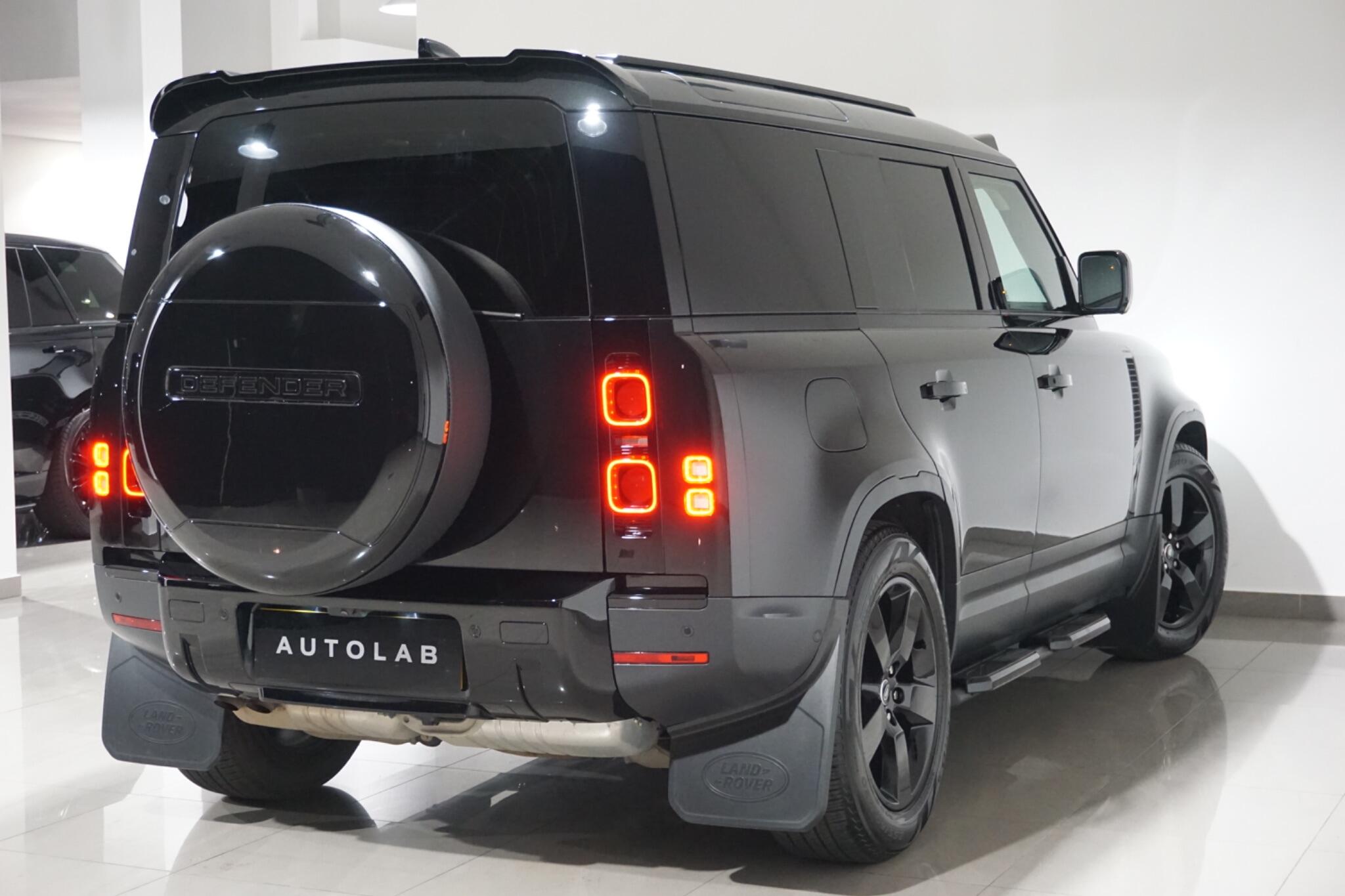 Land Rover Defender 110 3.0 D250 MHEV HSE Hard Top SUV Auto 4WD MWB Euro 6 (s/s) 5dr
